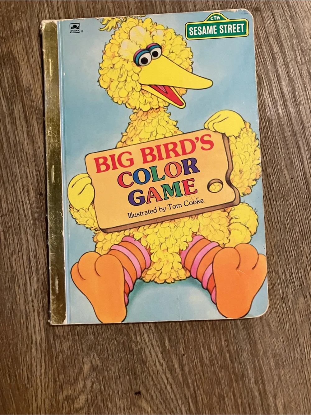 Sesame Street Big Bird Color vintage book Yellow, Orange, Pink, Blue